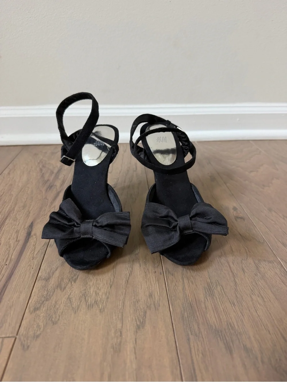 H&M Black Open-Toe Heels with Front Bows